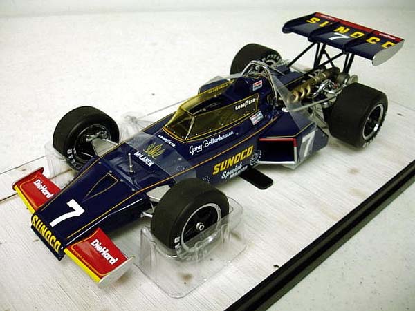 Carousel diecast sale